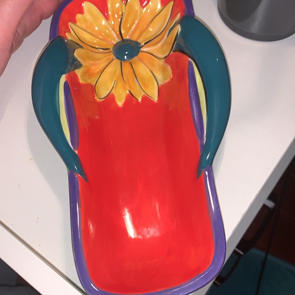 Clay art flip flop serving dish